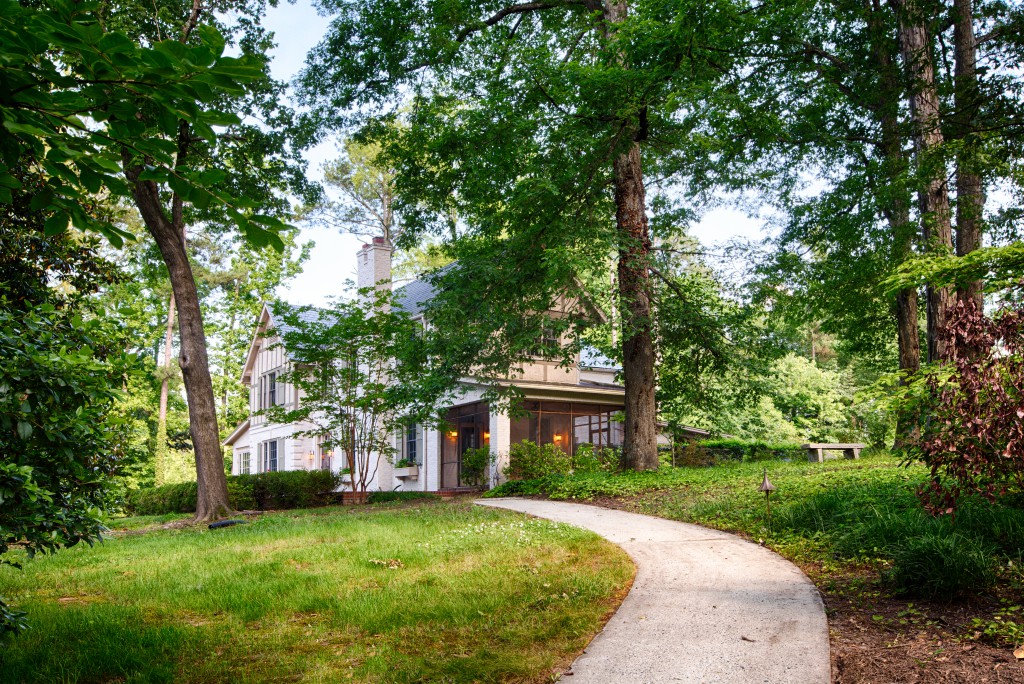 120 Briarcliff 