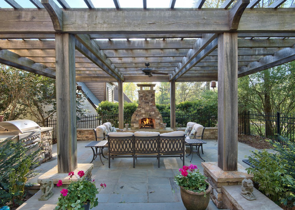 2802Chelsea-patio