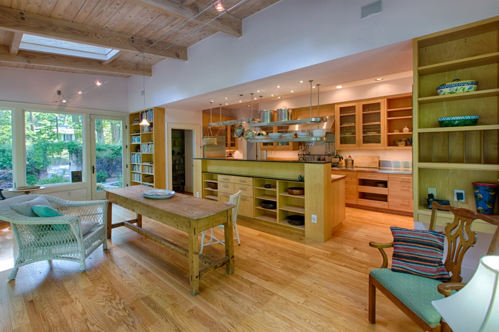 Kitchen at 120 Briarcliff